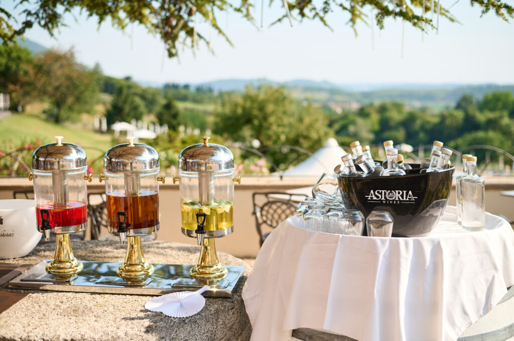 Destination wedding photographer Lake Garda, Wedding Tuscany, Wedding Venues in Italy